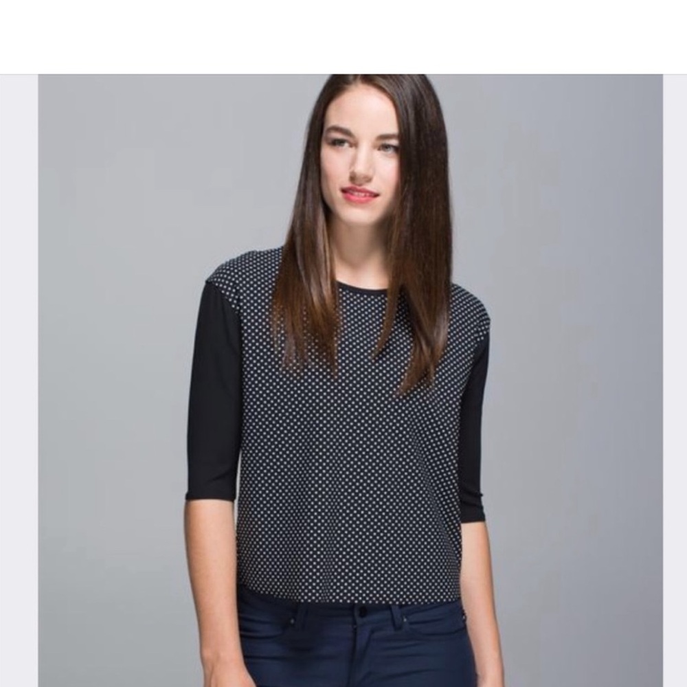 Lululemon polka dot Out of this world tee
